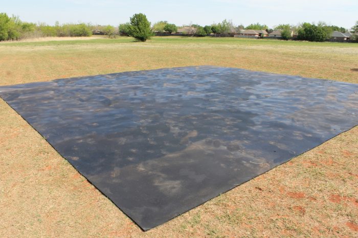 images 15' Pit- 15 tile pieces- When interlocked together it creates a 19'-8" x 17'-9" rubber floor
20' Pit- 24 tile pieces- When interlocked together it creates a 23'-8" x 23'-8" rubber floor
26' Pit- 35 tile pieces- When interlocked together it creates a 27'-7" x 29'-6" rubber floor