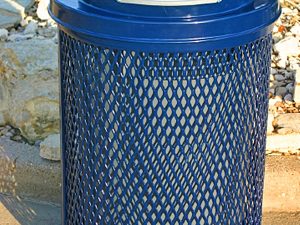 MyTCoat 32 Gallon Trash Receptacle