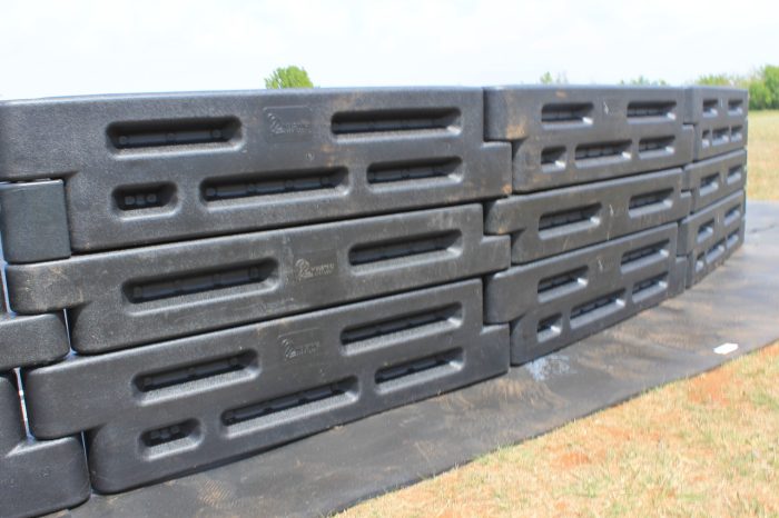 images The High-Wall Gaga Ball Pit is perfect for a wide age range of players!